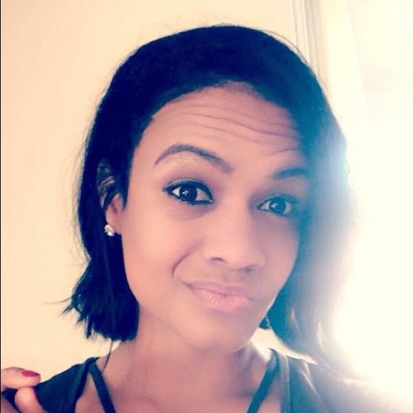 Meet your Posher, Jessica - Picture 1 of 1